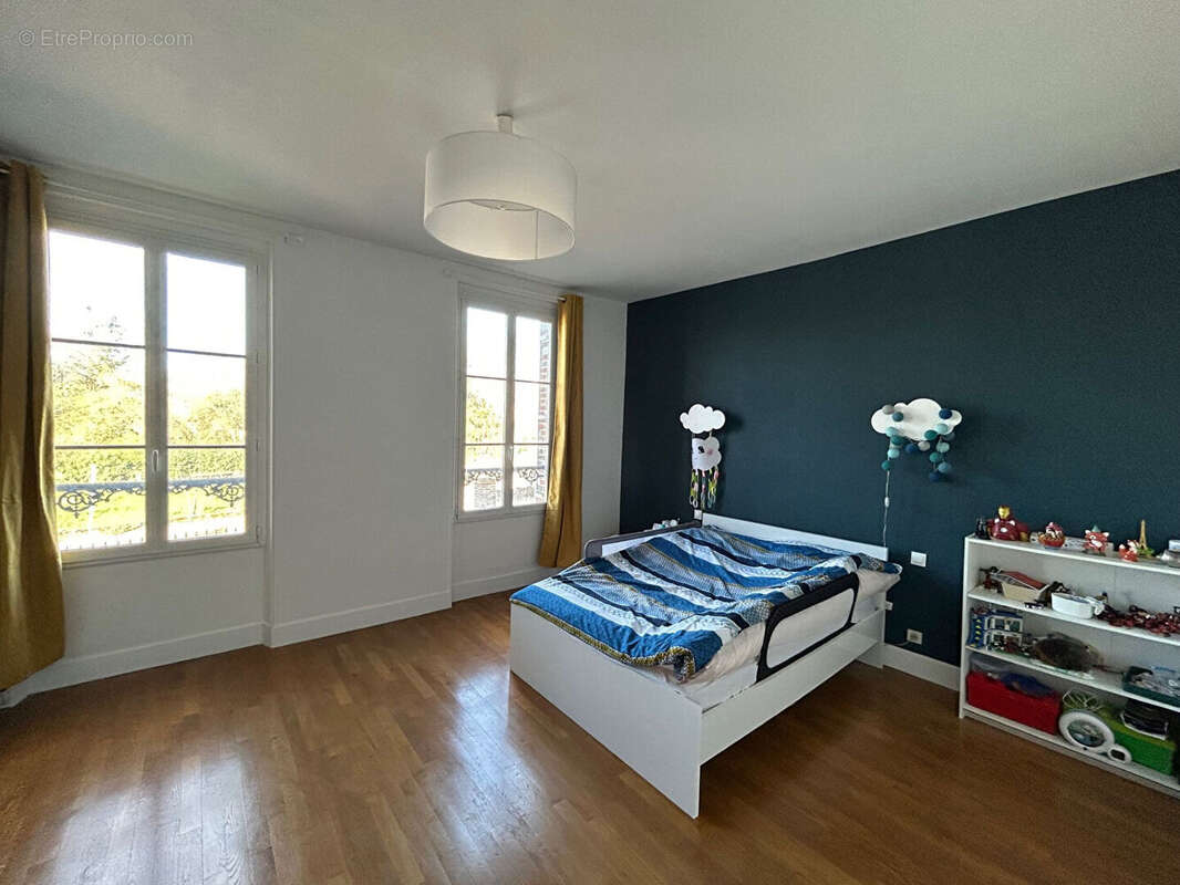 Maison à ESCLAVOLLES-LUREY