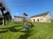 Maison à ESCLAVOLLES-LUREY