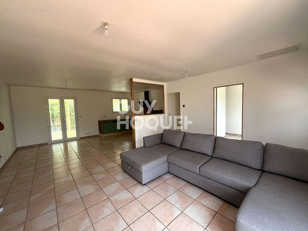 Maison à LUC-SUR-ORBIEU