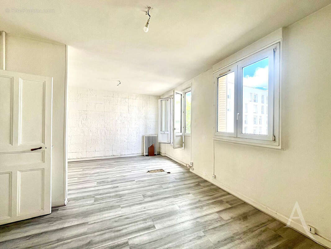 Appartement à MONTREUIL