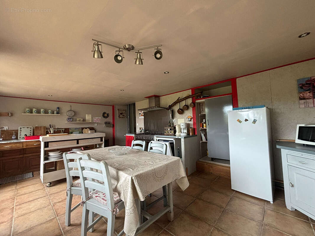 Maison à SAINT-VINCENT-SUR-OUST