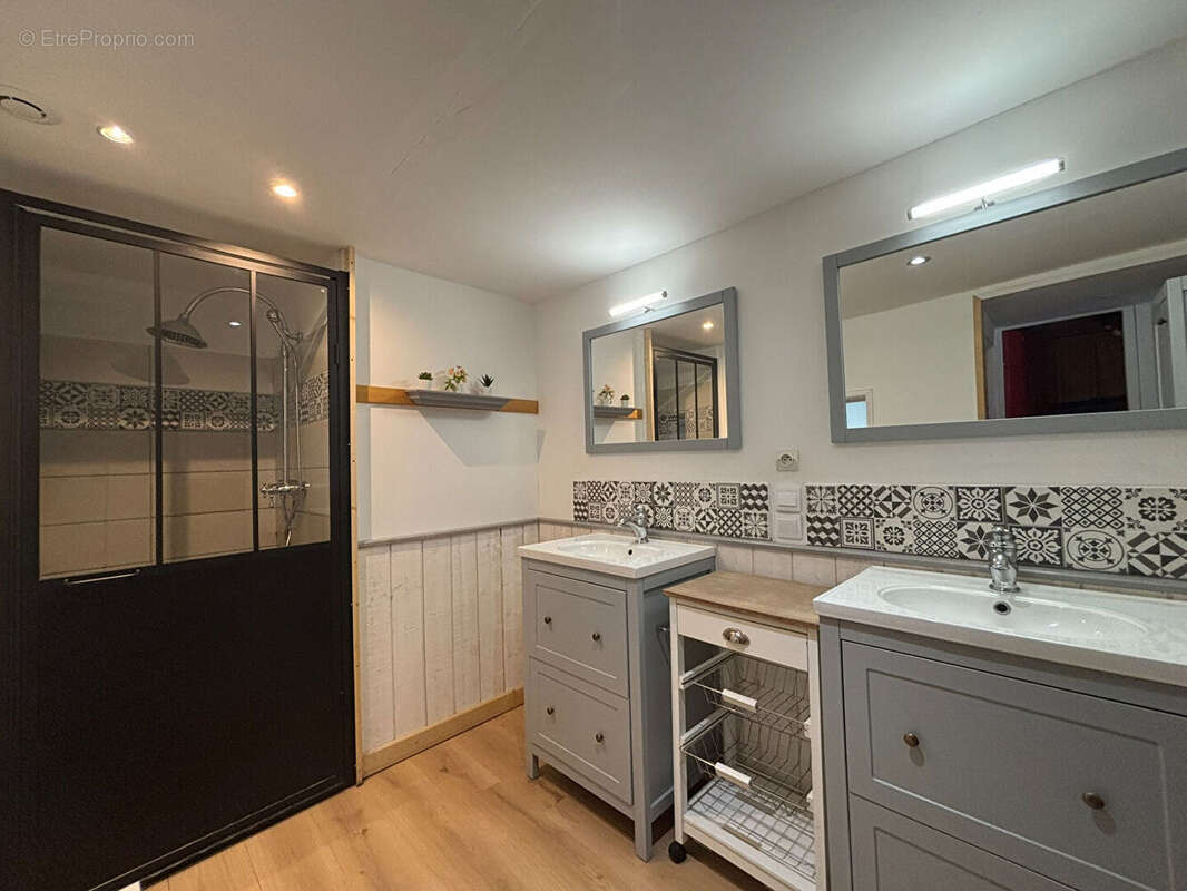 Maison à SAINT-VINCENT-SUR-OUST