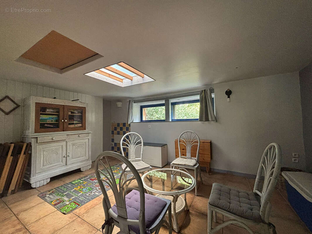 Maison à SAINT-VINCENT-SUR-OUST