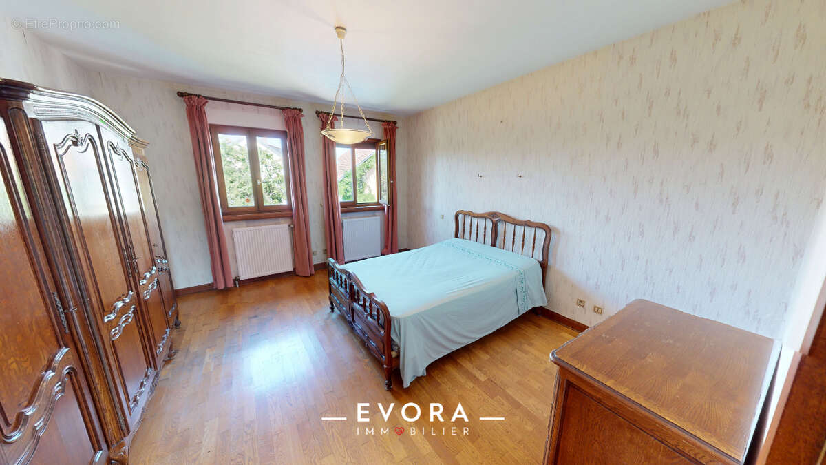 Maison à MONTIGNY-LES-METZ