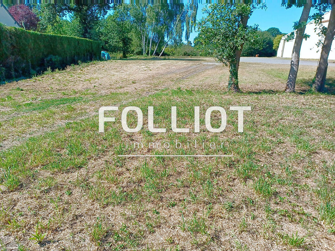 Terrain à PONTORSON