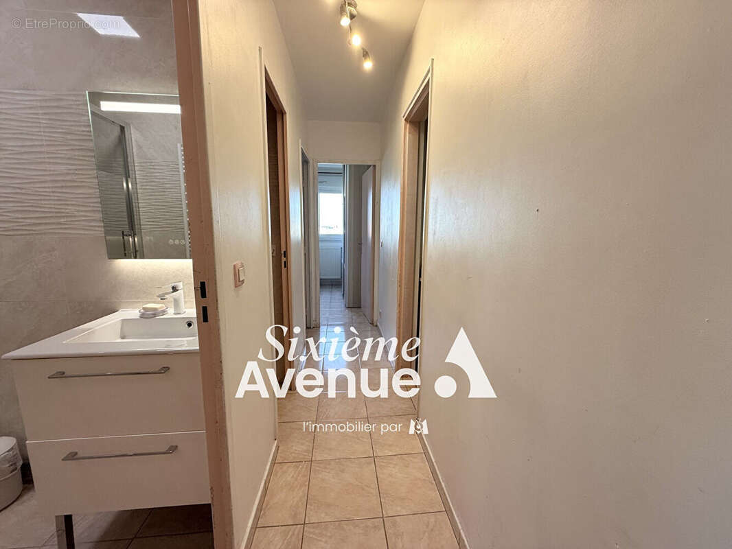 Appartement à VAULX-EN-VELIN