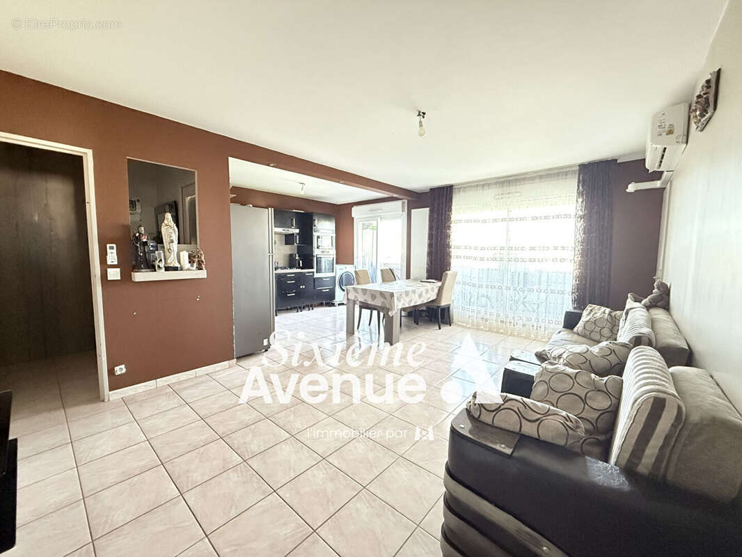 Appartement à VAULX-EN-VELIN