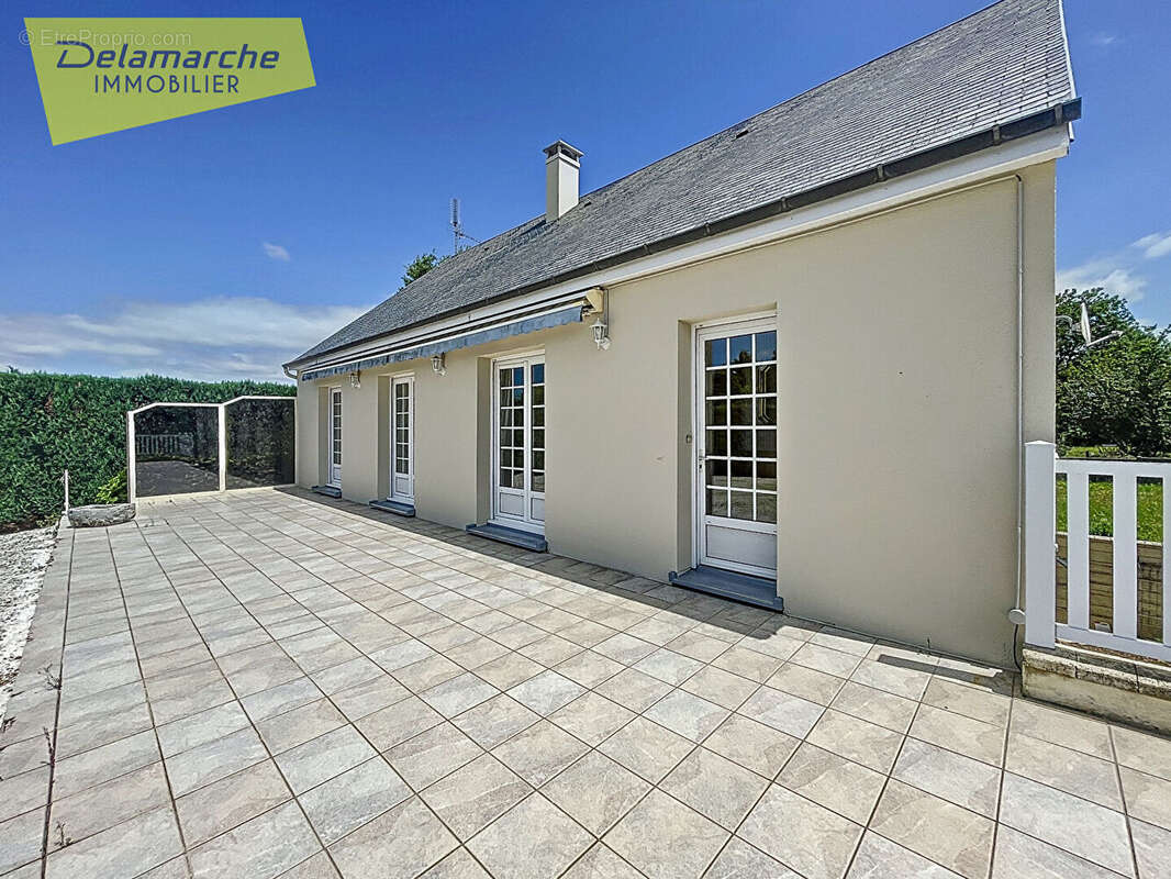 Maison à SAINT-JEAN-DES-CHAMPS