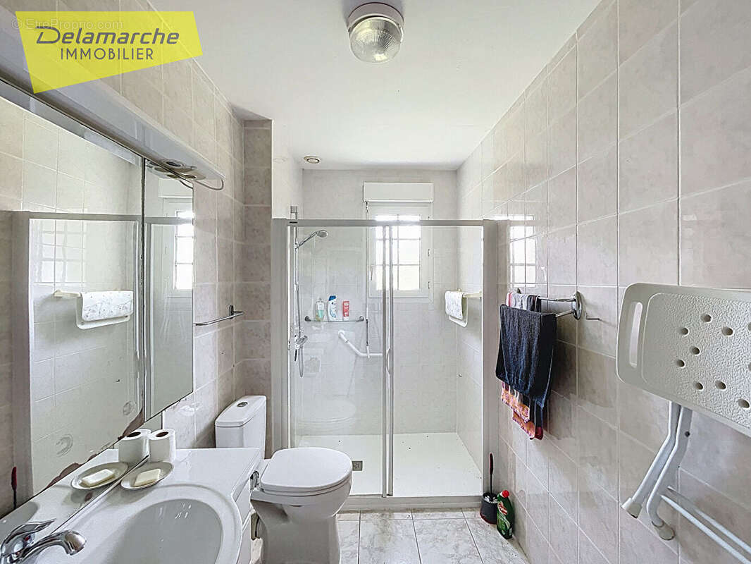 Maison à SAINT-JEAN-DES-CHAMPS