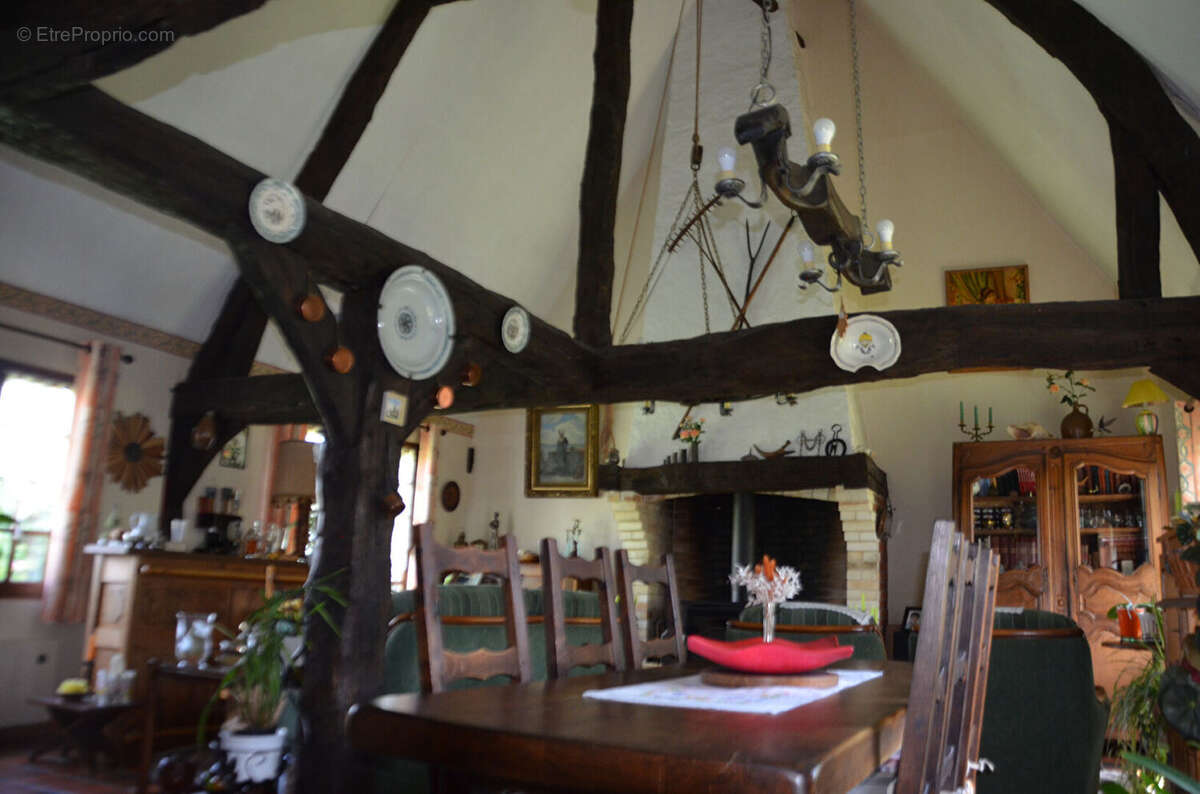 Maison à TOURVILLE-LA-CAMPAGNE