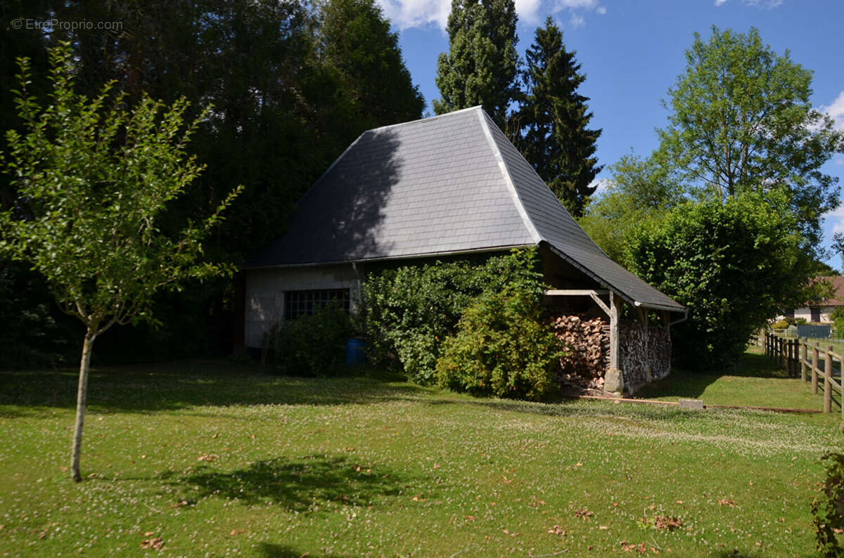 Maison à TOURVILLE-LA-CAMPAGNE