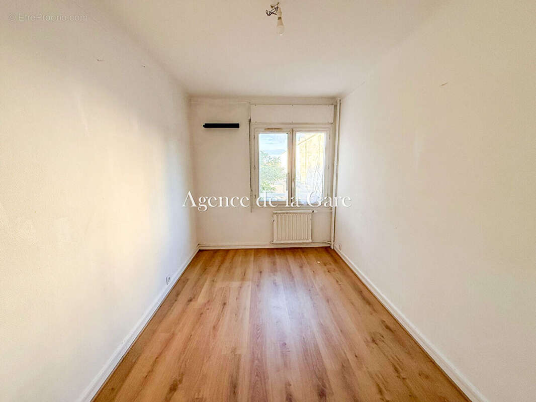 Appartement à SARTROUVILLE