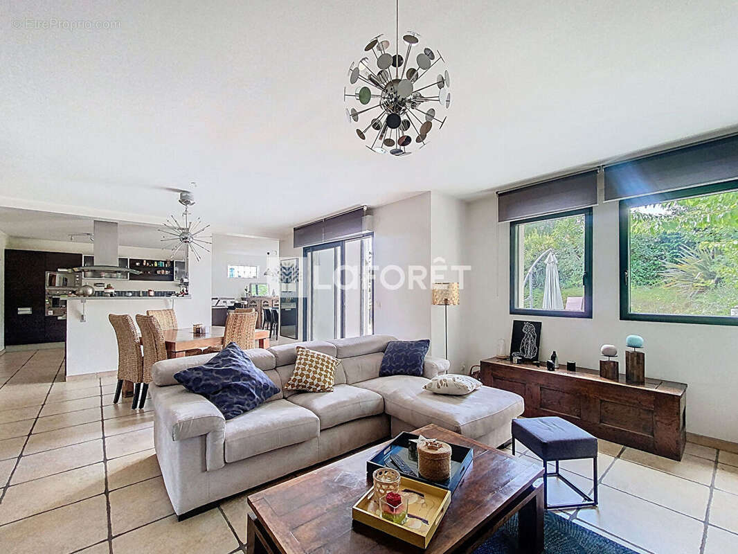 Maison à MARCOUSSIS