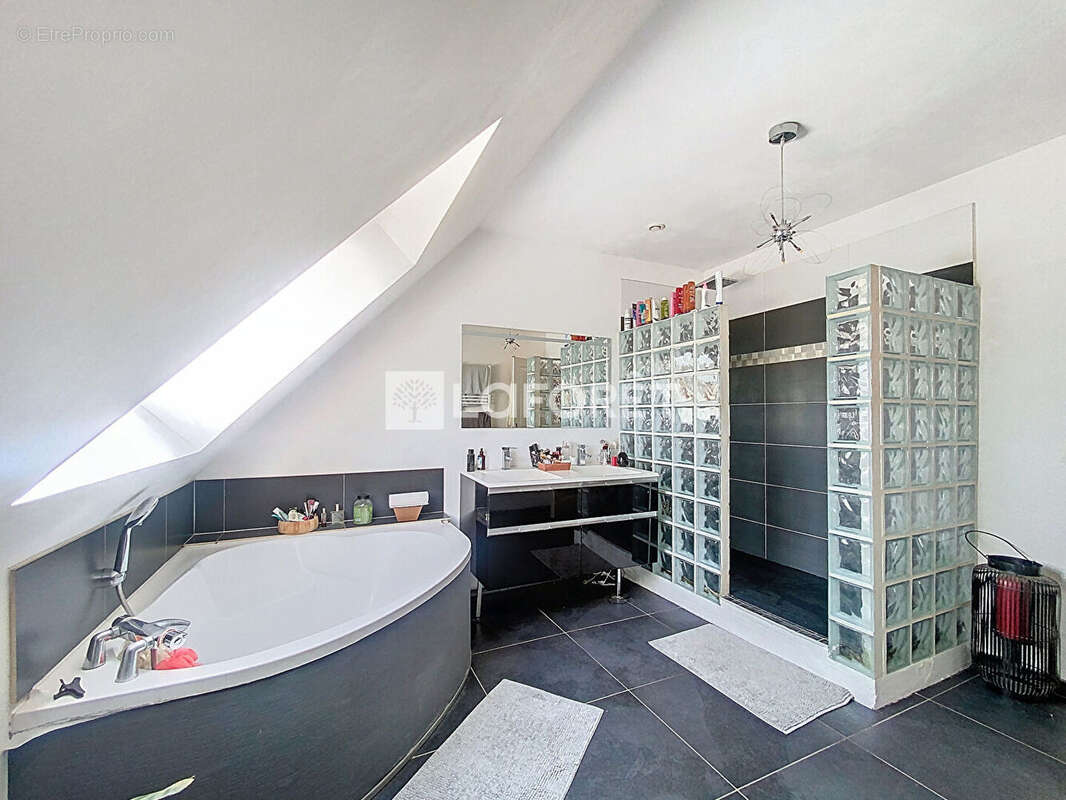 Maison à MARCOUSSIS