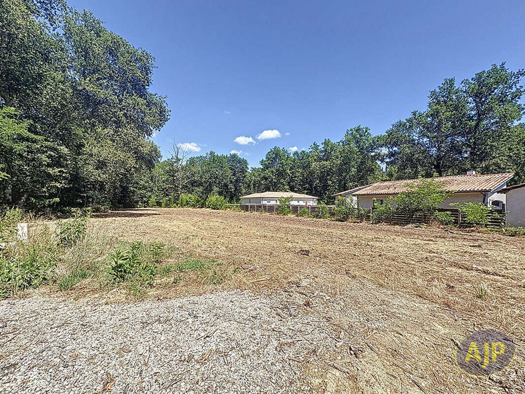 Terrain à SAINT-SELVE