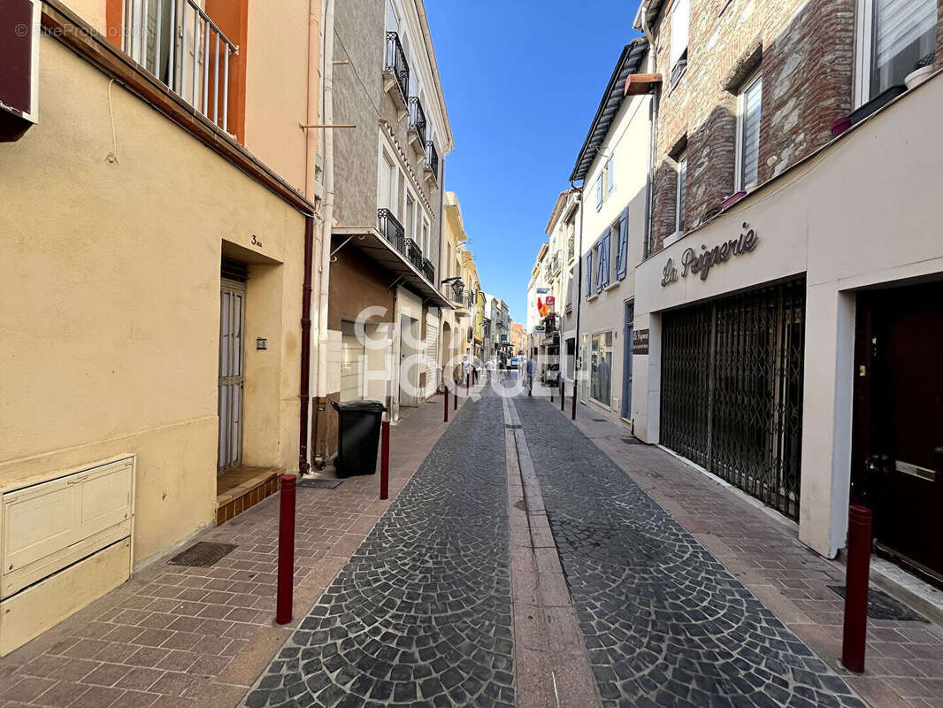 Commerce à RIVESALTES