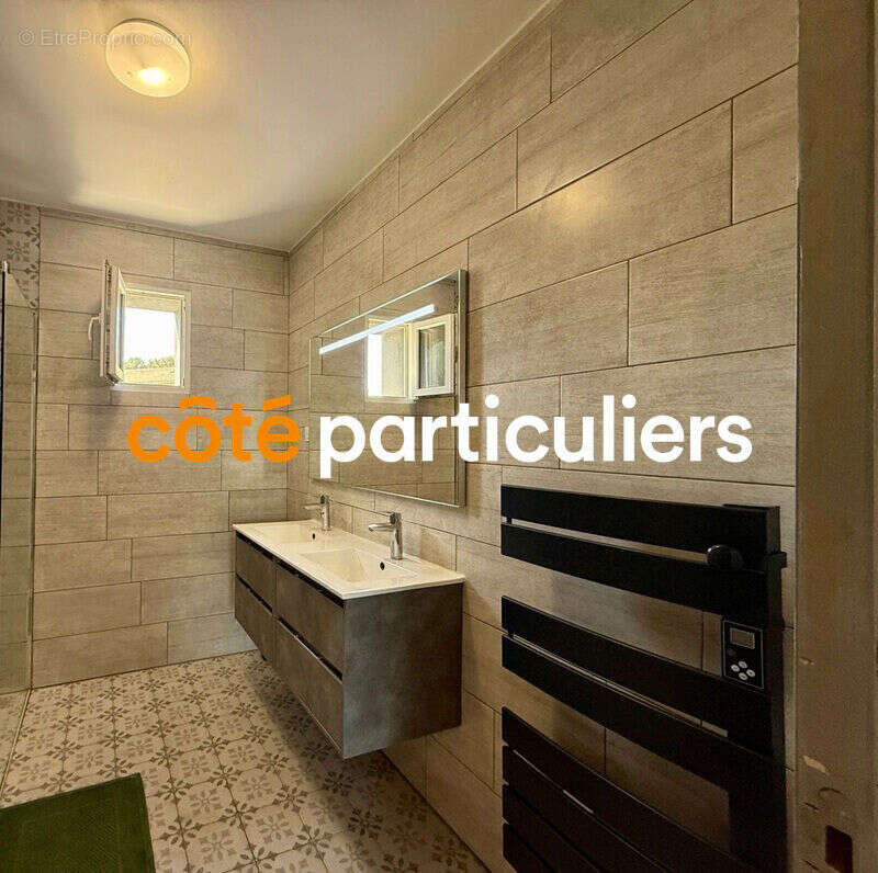 Maison à VILLEMOUSTAUSSOU