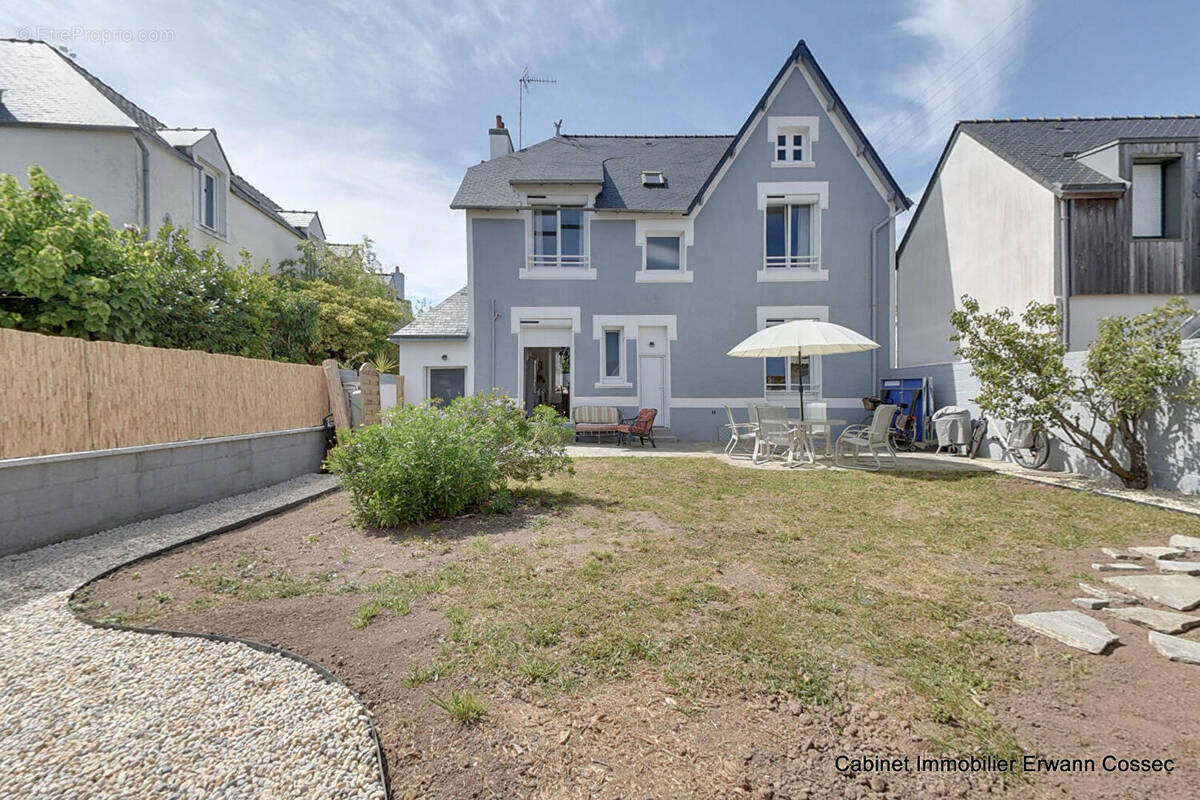 Maison à TREFFIAGAT