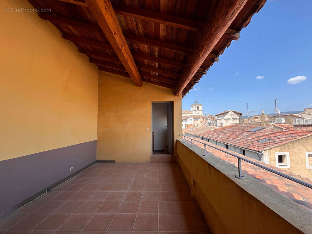 Appartement à L&#039;ISLE-SUR-LA-SORGUE