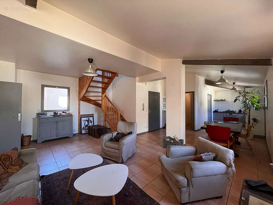 Appartement à L&#039;ISLE-SUR-LA-SORGUE