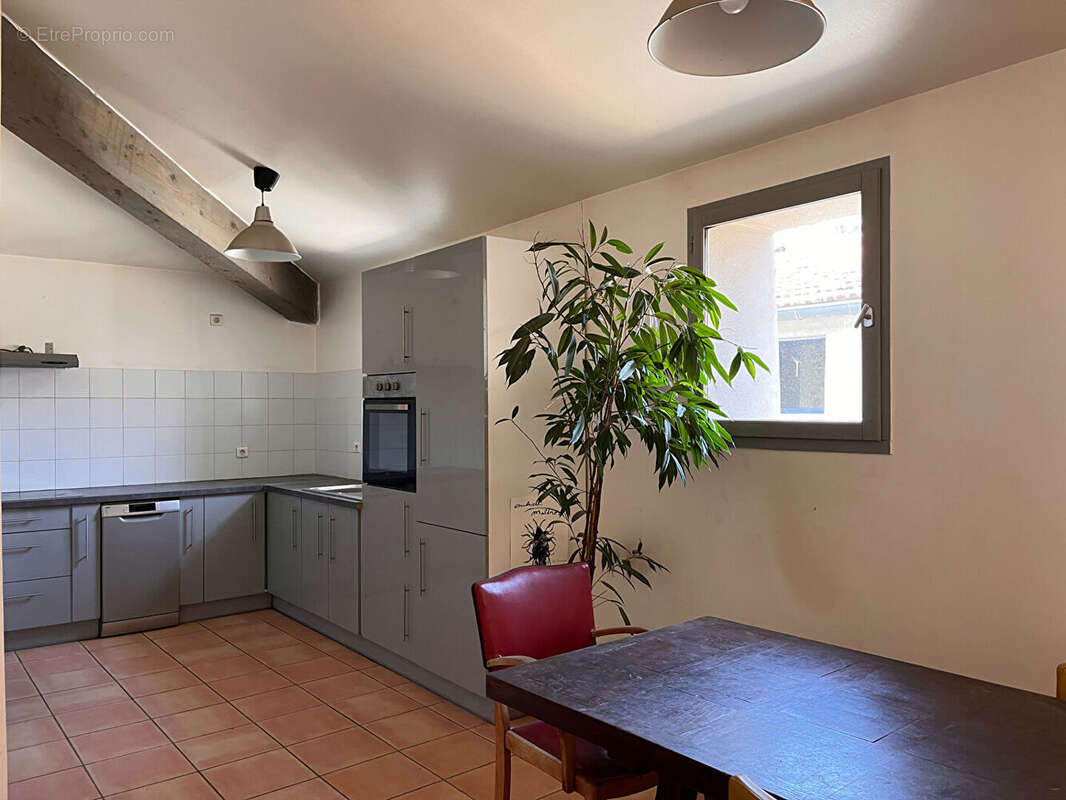 Appartement à L&#039;ISLE-SUR-LA-SORGUE