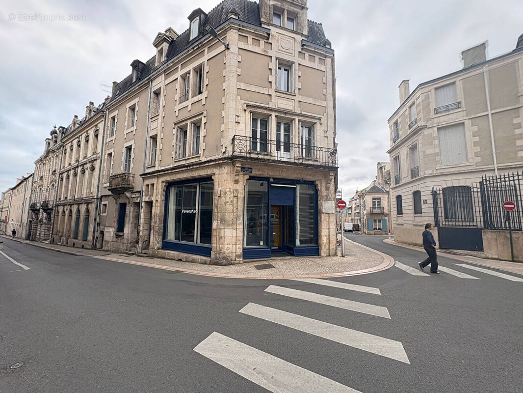 Commerce à POITIERS