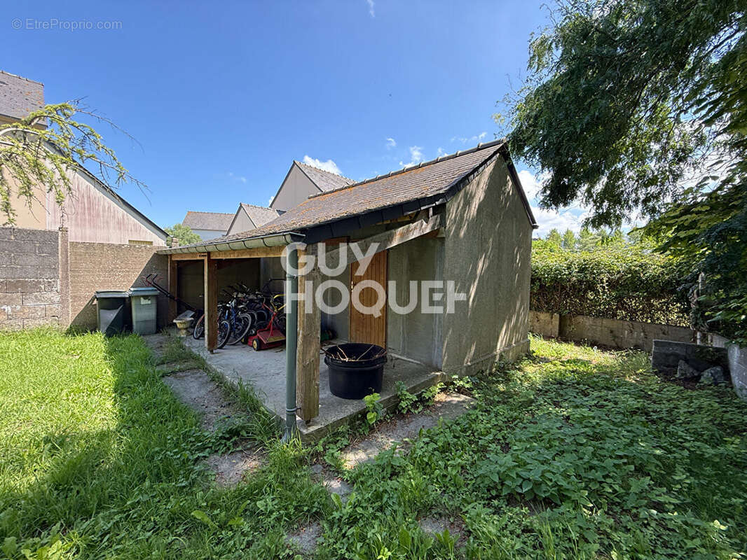 Maison à LE VIVIER-SUR-MER