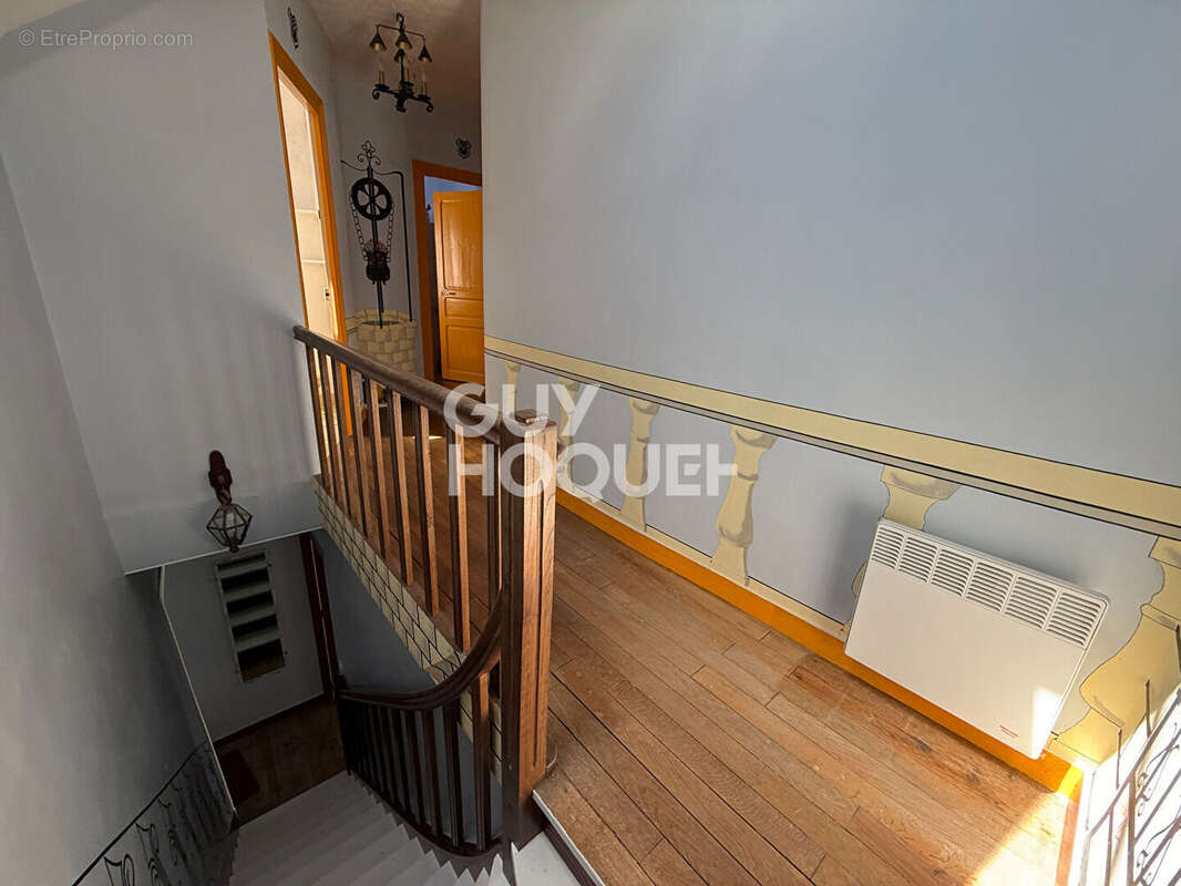 Maison à LE VIVIER-SUR-MER