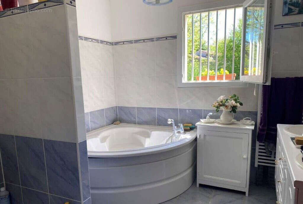 2cb66f7a_XGA - Maison à ARCAMBAL