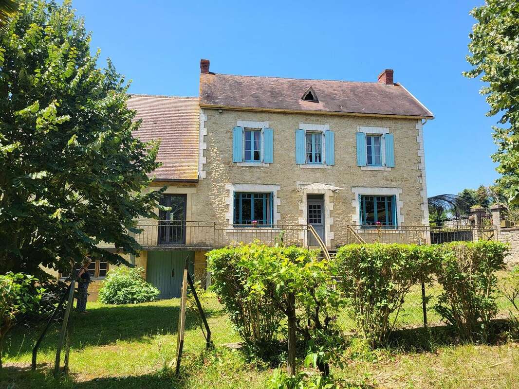 20250619145124 - Maison à SARLAT-LA-CANEDA