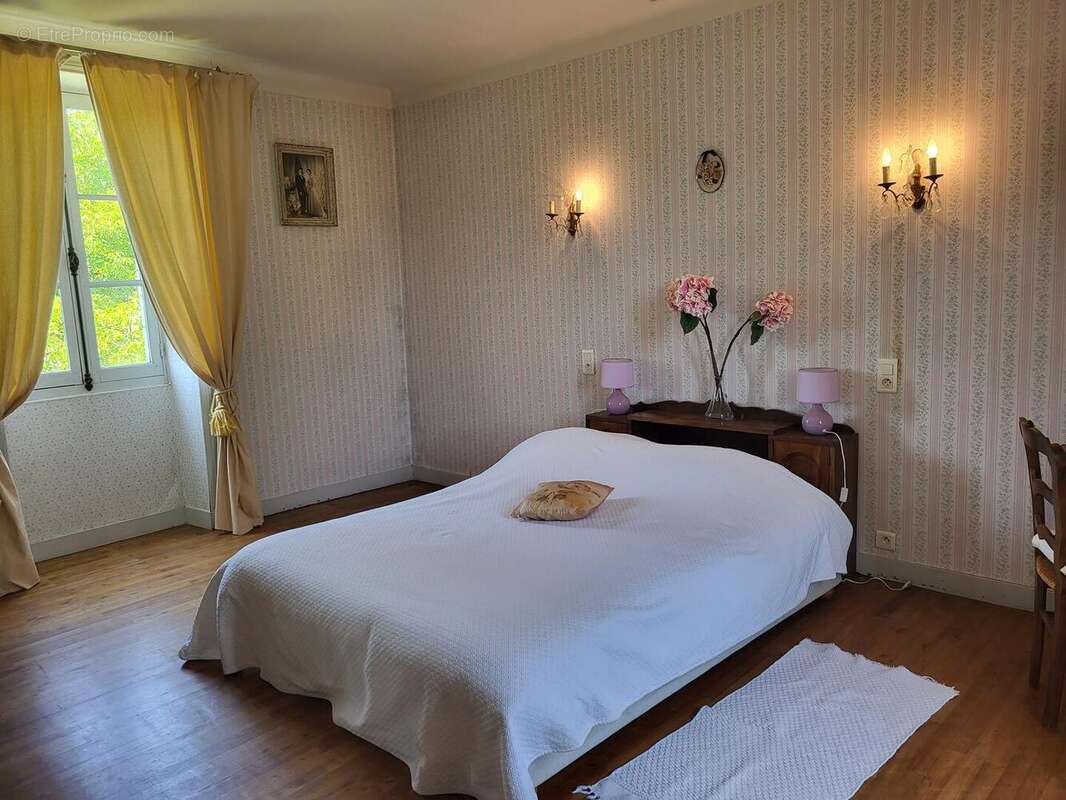 20250619151125 - Maison à SARLAT-LA-CANEDA