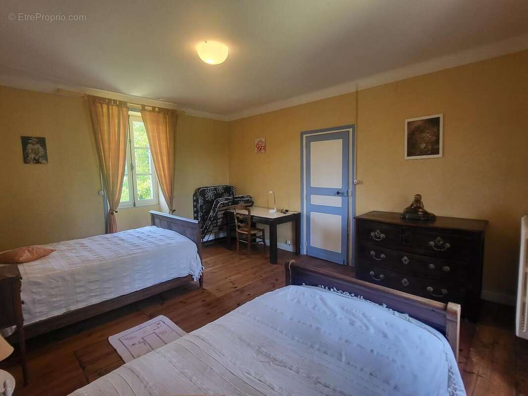 20250619151330 - Maison à SARLAT-LA-CANEDA