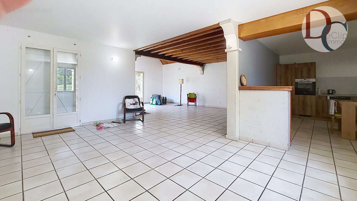 Photo 4 - Maison à SENLIS