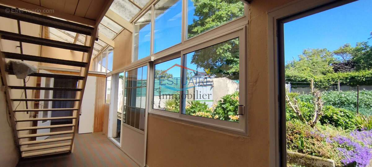 Maison à SAINT-ETIENNE-DE-MONTLUC