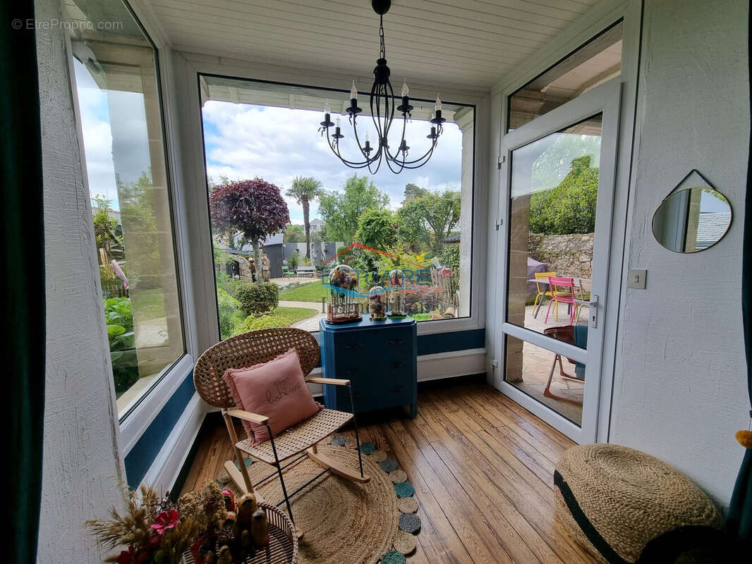 Maison à SAINT-ETIENNE-DE-MONTLUC