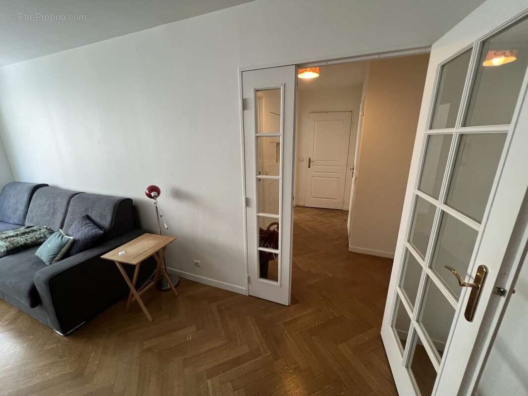 Appartement à PARIS-14E