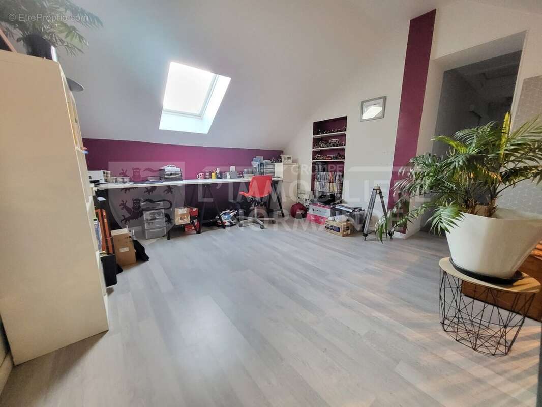 Maison à BONNIERES-SUR-SEINE