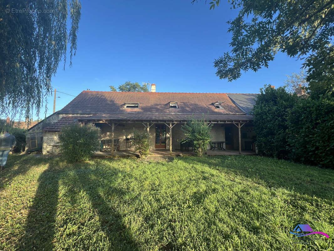 ARRIERE MAISON - Maison à SAINT-BAUDEL