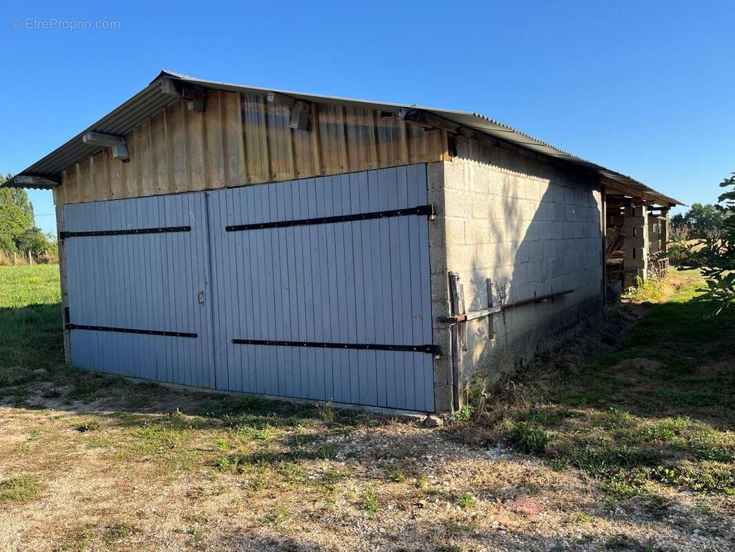 Maison à LA CHAPELLE-THECLE