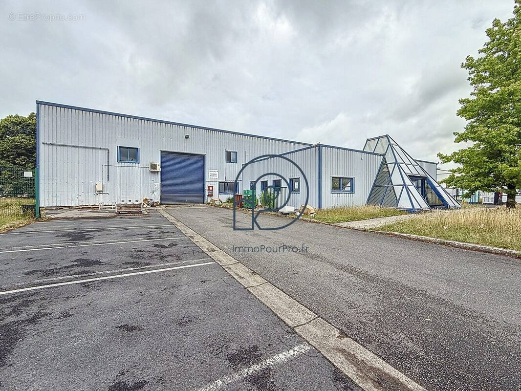 Commerce à SAINT-AMAND-LES-EAUX