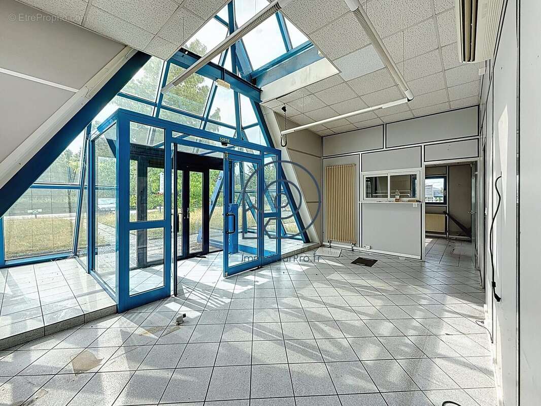 Commerce à SAINT-AMAND-LES-EAUX