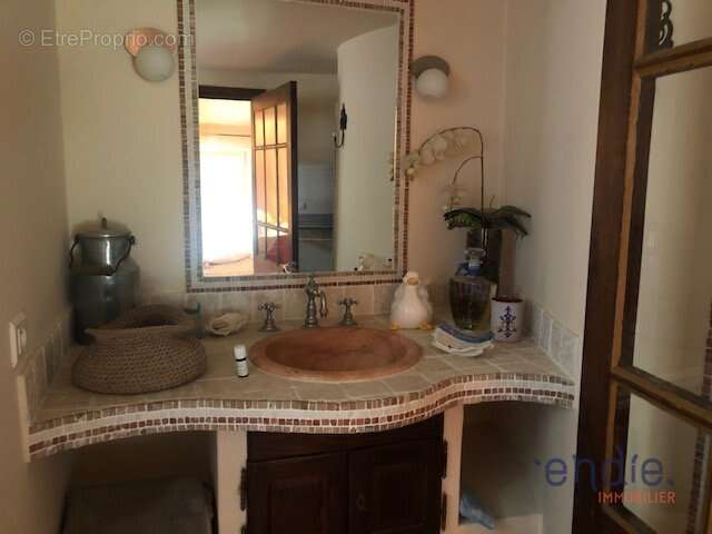 Maison à SAINT-ANTONIN-DU-VAR