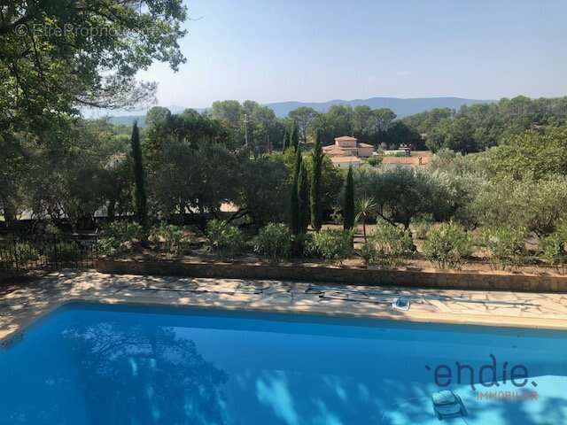 Maison à SAINT-ANTONIN-DU-VAR