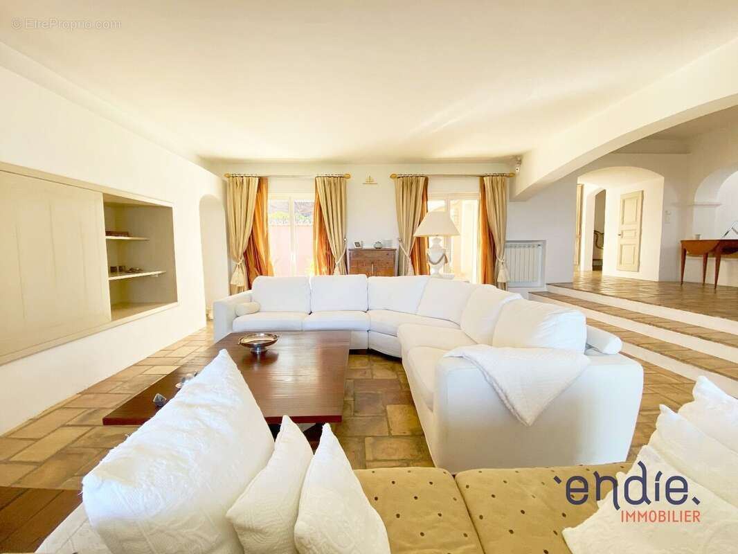 Maison à SAINTE-MAXIME