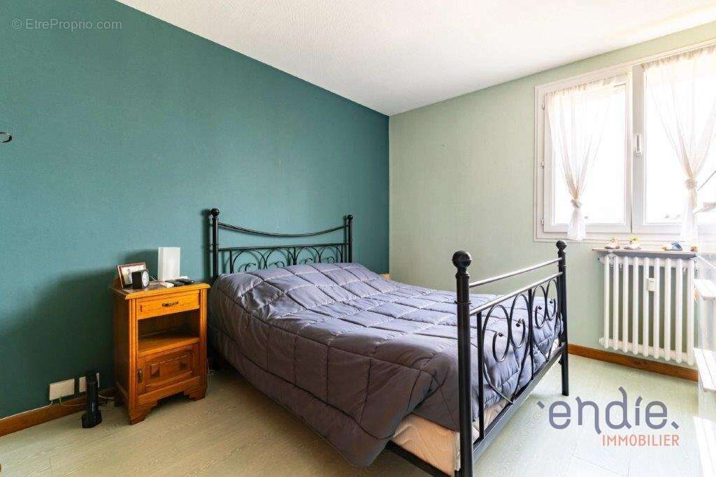 Appartement à CHENOVE