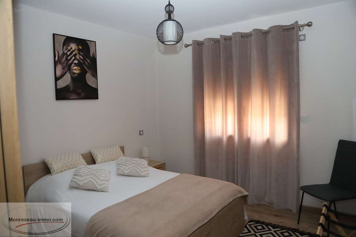 Maison à CRECHES-SUR-SAONE