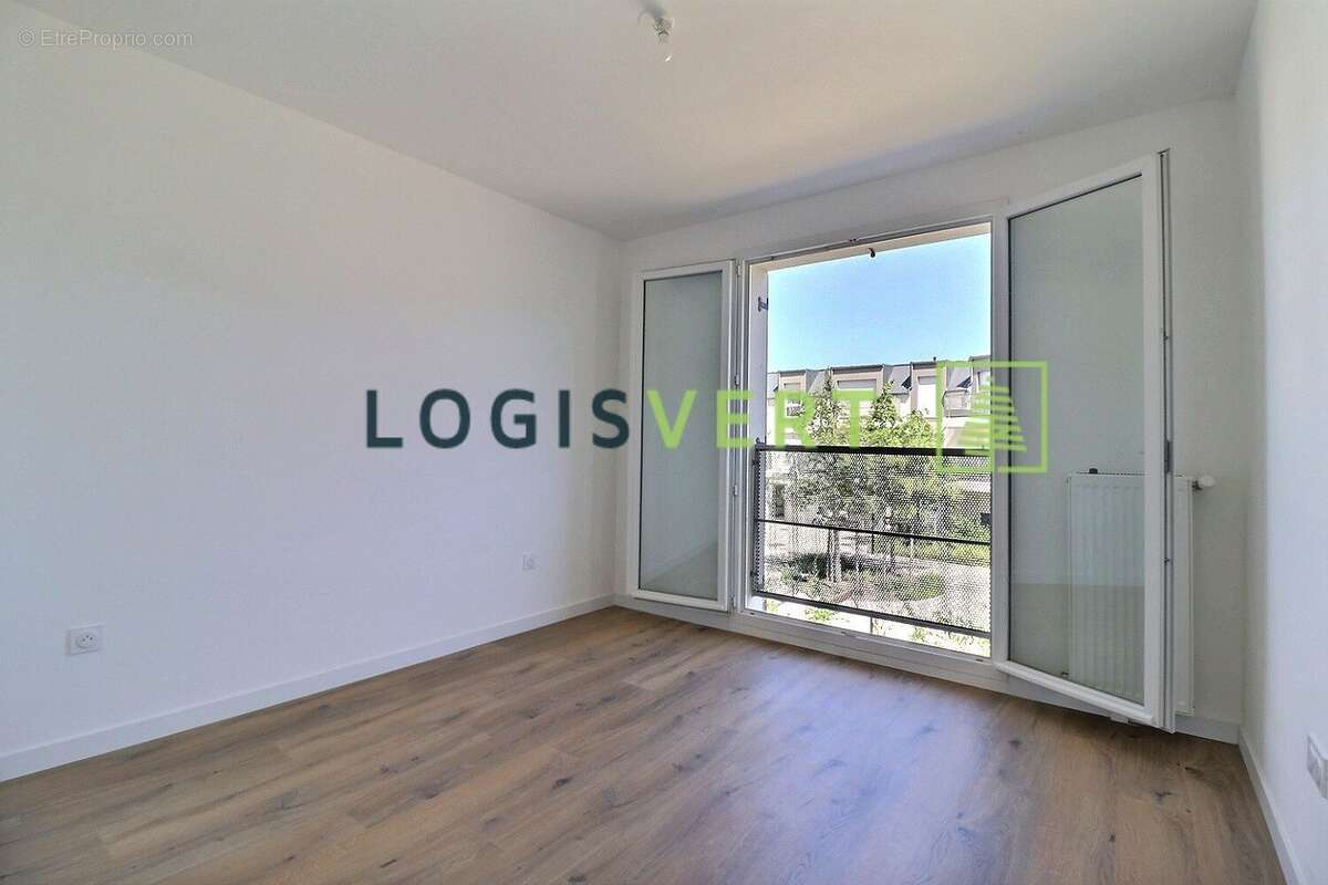 Appartement à BIEVRES