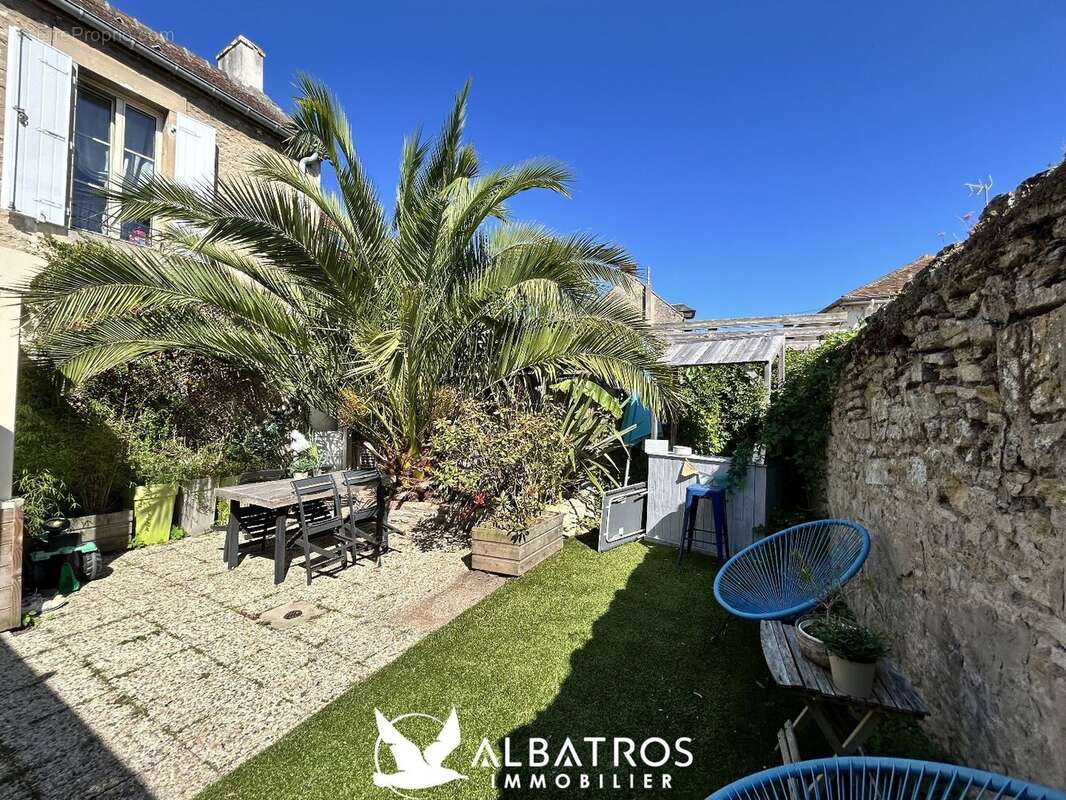 Maison à OUISTREHAM