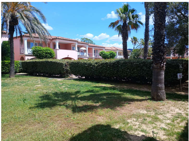 Appartement à GRIMAUD