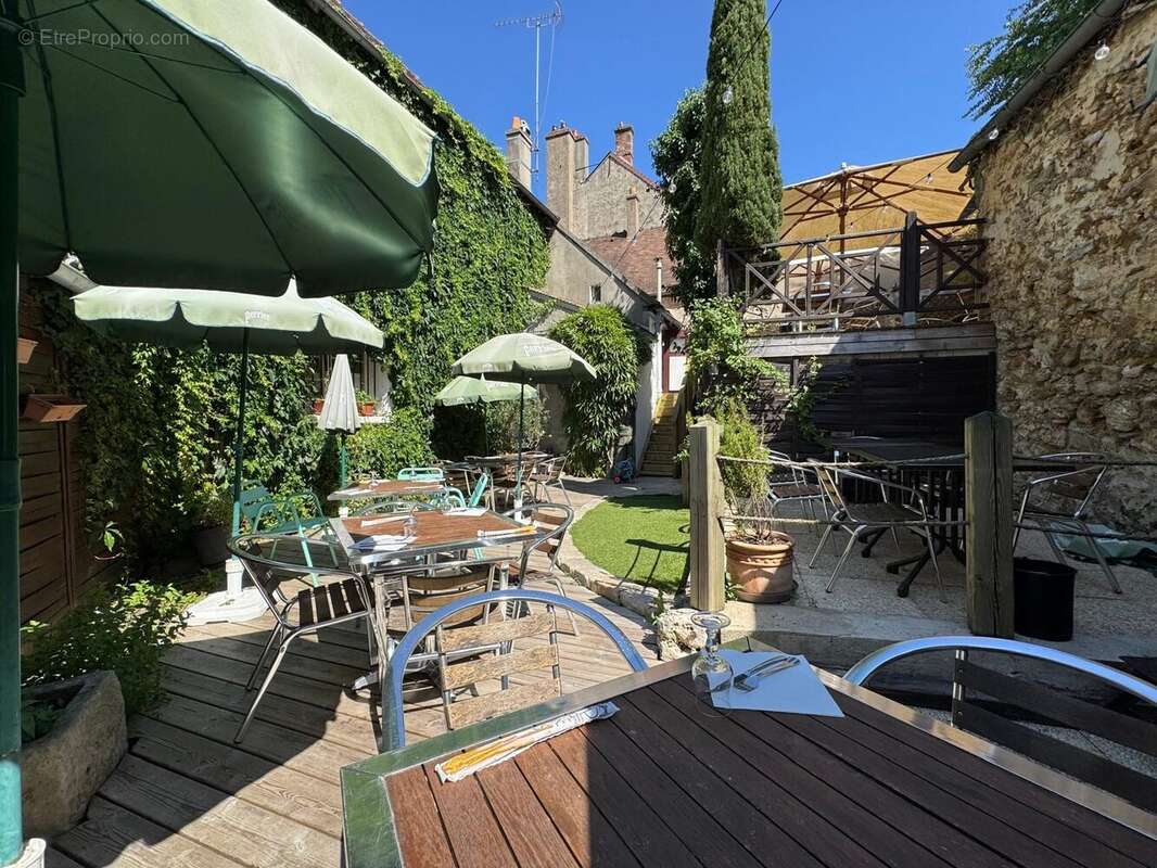 Autre à SAINT-ARNOULT-EN-YVELINES